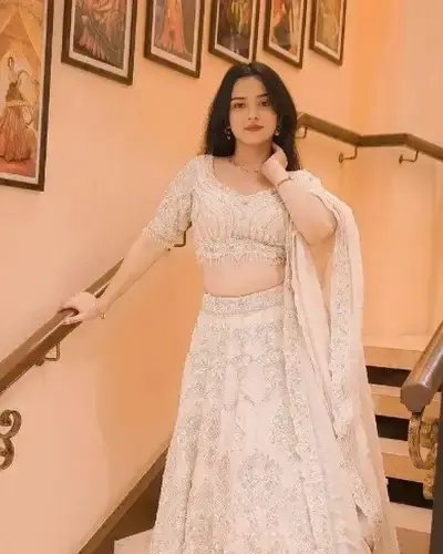 Escort Aliabad